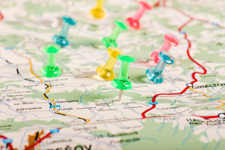 multi-colored-pushpin-markings-world-map_23-2147837094